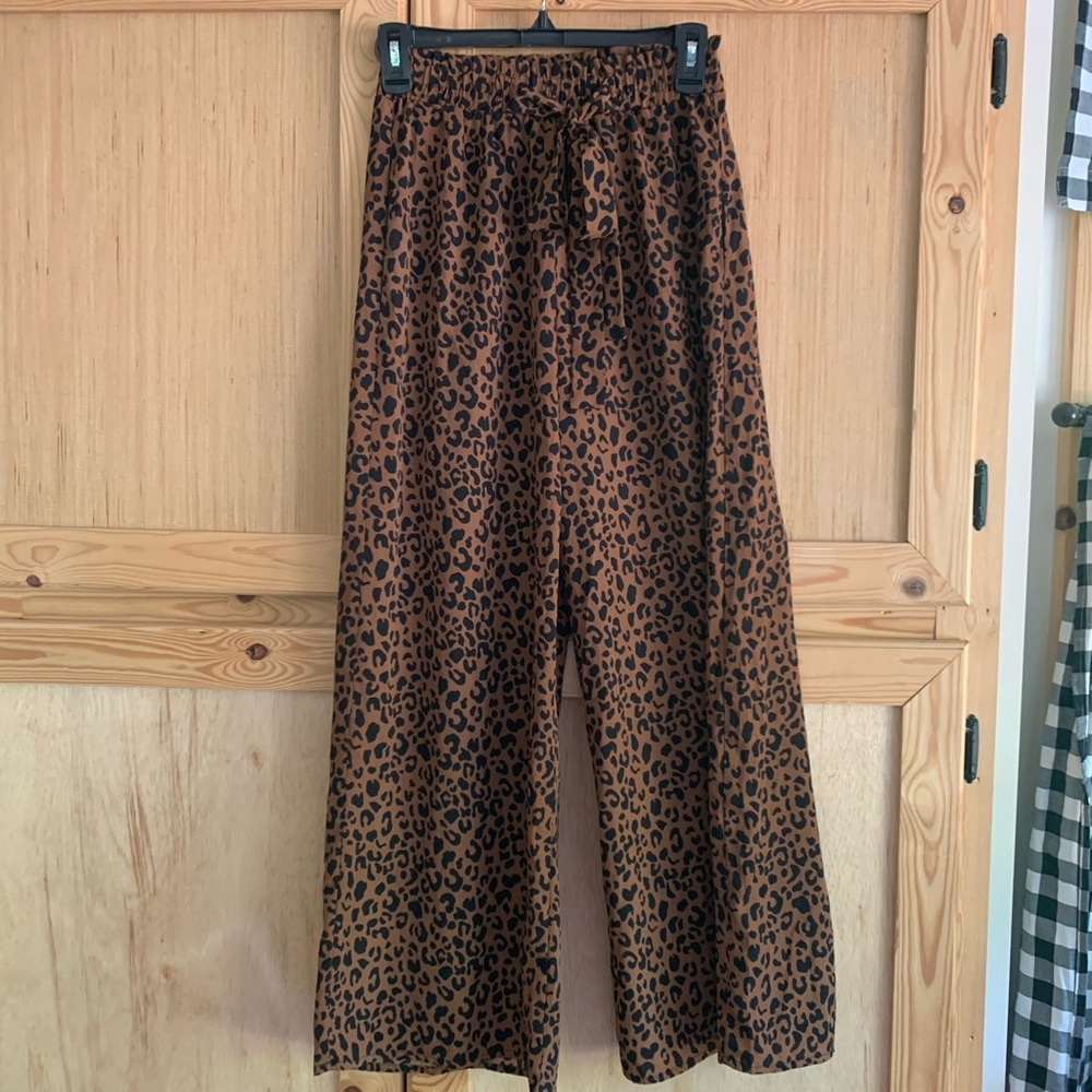 Sienna Sky cheetah oriented wide leg boho hippy pants size XS